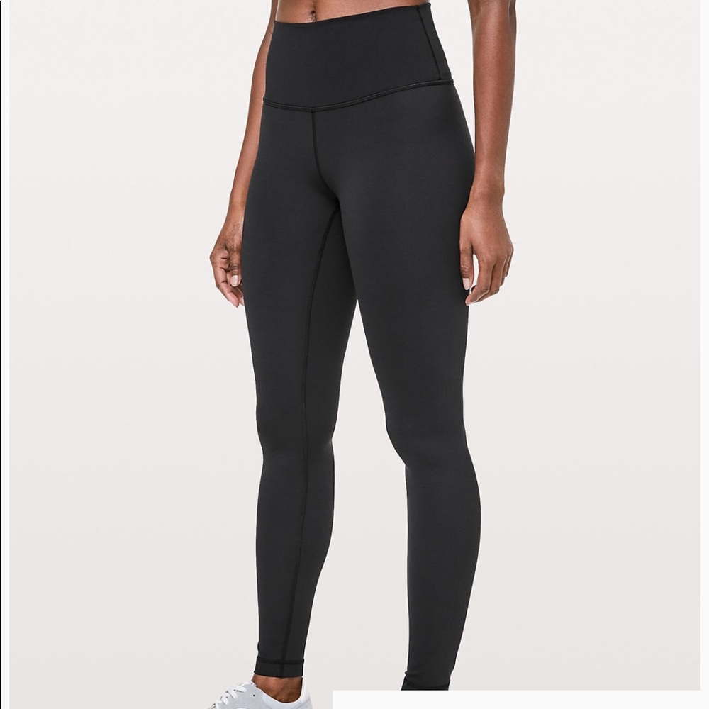 Black Lululemon leggings